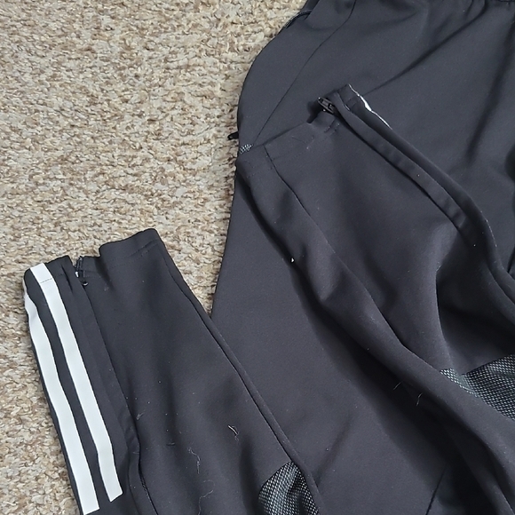Adidas Black Sweatpants with Tapered Leg and Elastic Waistband - Picture 6 of 12
